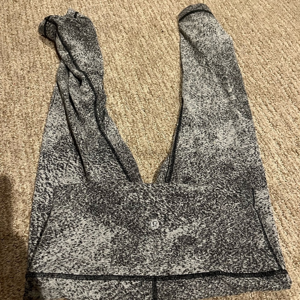 Lululemon Wunder Under Crop High-Rise in Luon Spray Jacquard White Black Size 8 - Picture 4 of 7